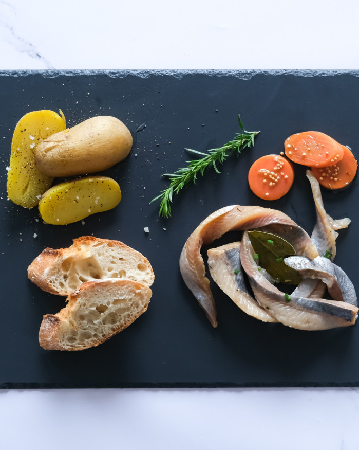 Filets de hareng doux fumés à l'huile et arômates